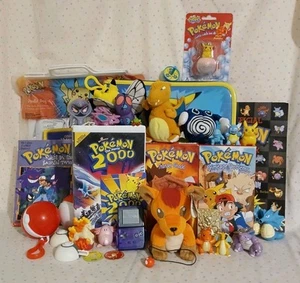 Vintage Pokemon Merchandise verschiedene Lot Spielzeug Figuren VHS Plushes Binder Bücher - Bild 1 von 24