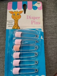 Vintage 6 rosa Windelnadeln in offener Verpackung - Bild 1 von 2