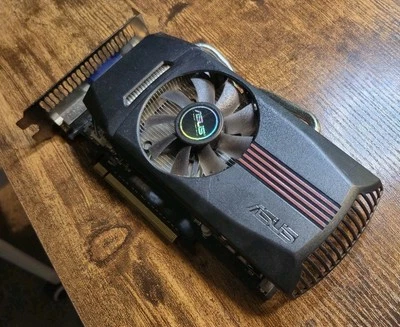 ASUS NVIDIA GeForce GTX 550 Ti 1GB GDDR5 SDRAM PCI Express - Image 1 of 4