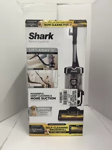 Shark Navigator Upright Vacuum Cleaner with Self-Cleaning Brushroll, CU530 - Picture 1 of 4