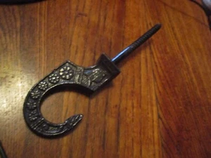 Eastlake ornate ceiling hook Egyptian Pharaoh head with flower petals pre-1900 - Picture 1 of 7