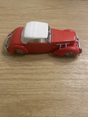 MATCHBOX YESTERYEAR YY-18 1937 CORD MODEL 812 SUPERCHARGED CONVERTIBLE PHAETON   - Image 1 of 4