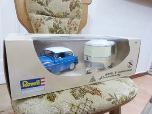 Modellautos 1:18 Revell Metal Lloyd Alexander TS mit Campingtrailer in OVP - Bild 1 von 6