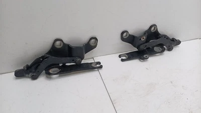 Bisagra capó izquierda y derecha 2006 2007 2008 2009 2010 2011 BMW 328i 335i sedán Foto 1 de 4