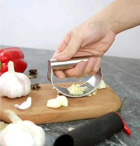 Verbesserte Edelstahl Knoblauchpresse Saftpresse Manuell Knoblauch Ingwer Wippe Zerkleinern - Bild 1 von 15