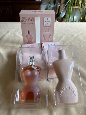 Jean Paul Gaultier Classique Juego de Regalo de 2 Piezas para Mujer -1.6oz Spray + 3.3 BL Foto 1 de 4