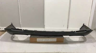 Cenefa de parachoques trasero OEM 2015-2017 Dodge Challenger 15LA-209AA Foto 1 de 4