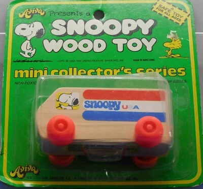 Furgoneta de madera vintage Peanuts Snoopy Aviva Toy Co. rara  Foto 1 de 4