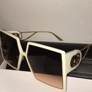 Dior White Sunglasses Sunnies Glasses Montaigne  - Picture 1 of 6
