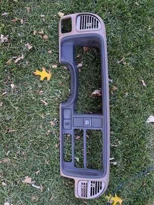 95-99 Chevy Silverado GMC Serria Suburban C/K tablero bisel tostado Foto 1 de 4