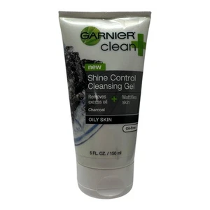 Garnier Clean + Shine Control Cleansing Gel for Oily Skin 5 oz Charcoal Oil Free - Picture 1 of 4