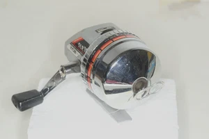 Carrete Spincast con mango convertible derecho/izquierdo RYOBI SLR10 - Funciones, buen estado - Imagen 1 de 3