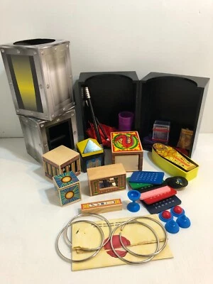 Melissa & Doug Magic Set - incomplete + assorted additional items - 36 pieces - Image 1 of 3