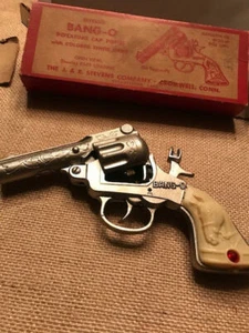 Bang- O-Matic Steven's Cap Pistol in Original Box ~RED DOT~ Circa 1930-40's ~ - Picture 1 of 9