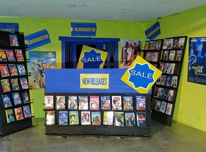 dollhouse miniatures 1:12 Scale / 70 random dvds / MINI DVDS ONLY!!! - Picture 1 of 1