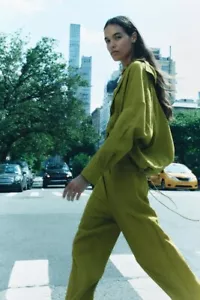 CAMICETTA EFFETTO RASO RUGOSO ZARA NUOVA CON ETICHETTE ZW COLLEZIONE & PANTALONI SET S $140 - Foto 1 di 19