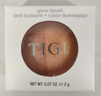 NEW TIGI Professional Cosmetics Lovely Duo Blush Natural Glow Womens Makeup - Image 1 of 3