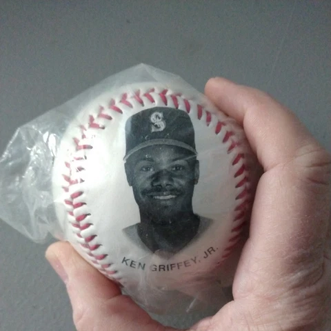 Chevron Fotoball Seattle Mariners Collectors Baseballs Ken Griffey Jr 1993 NEW Cover