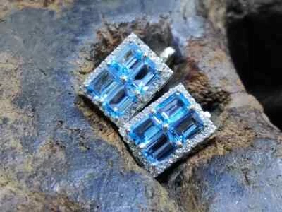 Gemelos decorativos de boda estilo halo 5 TCW topacio azul suizo y zafiro blanco Foto 1 de 4