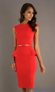 Knielanges Kleid mit bescheidenem Ausschnitt von XOXO - schwarz (Schößchenkleid) - Bild 1 von 6