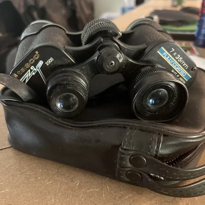 Tasco Zip Focus 2000 Binoculars 7x35mm with Carrying Case - Image 1 of 4