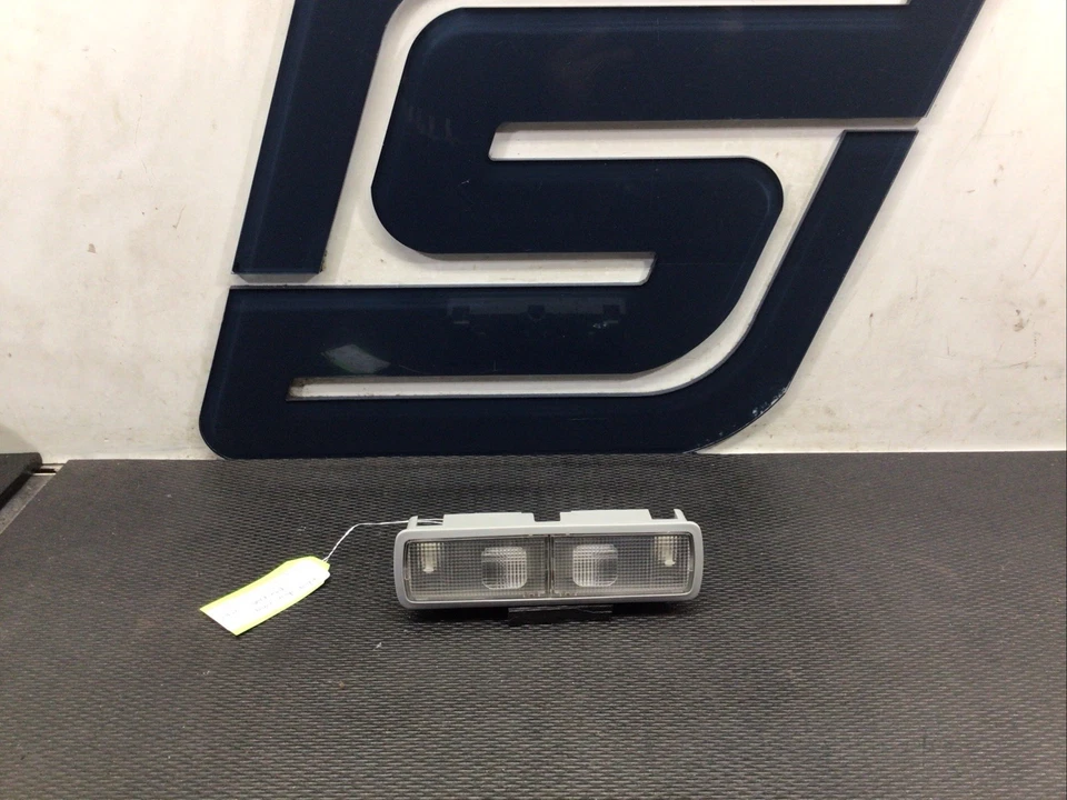 2004 Honda Element-OVERHEAD DOME MAP LIGHT — 第 1/4 张图片