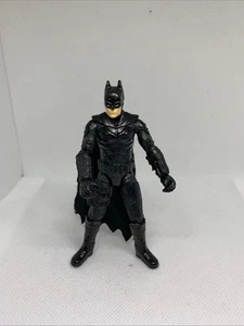 The Batman Film BATMAN 4" Action Figure Figurina 2022 Film DC Comics Sciolto - Foto 1 di 2