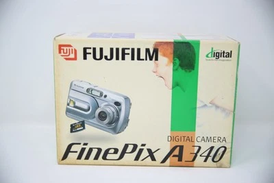 Cámara digital compacta FujiFilm Finepix A340 funciona sin tarjeta Foto 1 de 4
