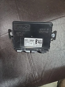 15-23 FORD MUSTANG GT OEM KR3T-14D644-BA LIGHTING CONTROL MODULE - Picture 1 of 8