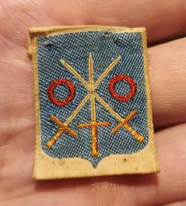 WWII 300th Infantry Regiment Sew-On DI / RARE Cloth Variation - Picture 1 of 2