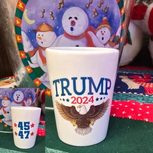 Trump Shot Glass - Imagen 1 de 3