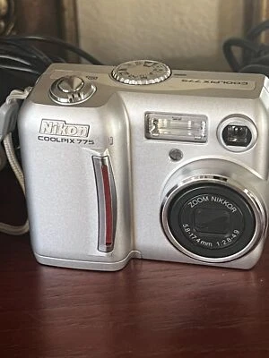 Nikon COOLPIX 775 Digital Camera - Silver W Case & Charger - Image 1 of 4