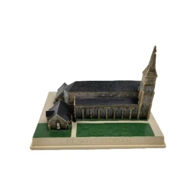 Iglesia Catedral de Santa María miniatura Sebastian 2003 Fall River MA 106/500 Foto 1 de 4