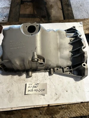 МАСЛЯНЫЙ ПОДДОН Б/У ПОДХОДИТ ДЛЯ AUDI A4 TURBO 1984cc DOHC 16 В 2002-2005 06B-103-603A Б/У OE - Изображение 1 из 4
