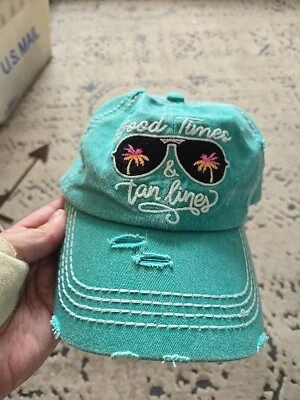 Sombrero con tirantes "GOOD TIMES AND TAN LINES" verde azulado envejecido Kbethos vintage Foto 1 de 4