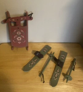 Muffy VanderBear Sled & Skis Mint - Picture 1 of 4