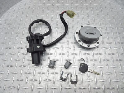03-09 Honda 1300 ST1300A 2007 juego de bloqueo interruptor de encendido tapa de gas llave doblada Foto 1 de 4
