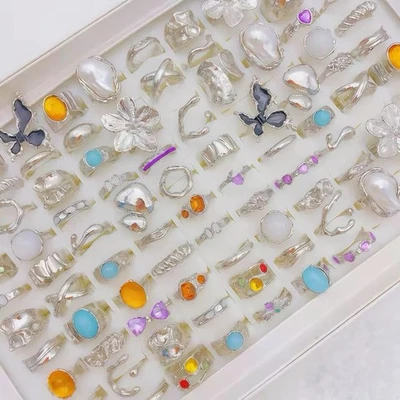 Lote de 20 anillos a granel para hombres y mujeres gótico grunge moda anillo al por mayor Foto 1 de 4