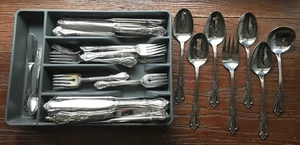 65 KENNETT SQUARE Flatware & Hostess Set Distinction Deluxe Stainless Oneida HH - Picture 1 of 13