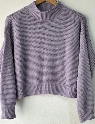 Hollister Women's Sz S Light Purple Cropped Sweater Super Soft Pullover   - Image 1 of 4