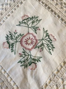 Vintage Hand Crafted Embroidered Crochet Cushion Cover - Picture 1 of 4