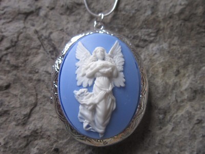 GUARDIAN ANGEL (WHITE ON BLUE) CAMEO SILVER P...