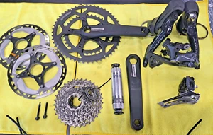 Shimano Ultegra R-8000 Hydraulic 11-speed Groupset, 52x36t, 165mm cranks - Picture 1 of 8