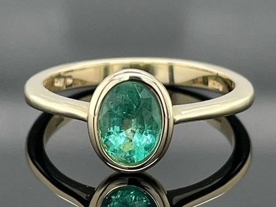 RING GR. 17 (CA.53) AUS 375/- GELBGOLD MIT SMARAGD FACETTENREICH SCHMUCKJAGD - Bild 1 von 3