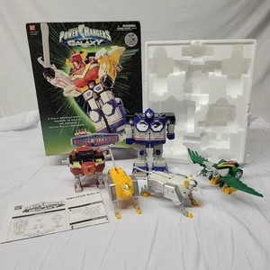 1998 Bandai Power Rangers Galaxy Deluxe Galaxy Megazord SPADA E PUGNI MANCANTI - Foto 1 di 24