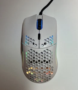 Glorious - Model O  Optical Honeycomb RGB Gaming Mouse - White Matte - Picture 1 of 3