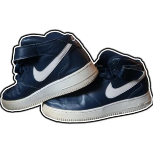 Size 9.5 - Nike Air Force 1 Mid '07 Midnight Navy Blue - White 2016 Logo - Picture 1 of 15