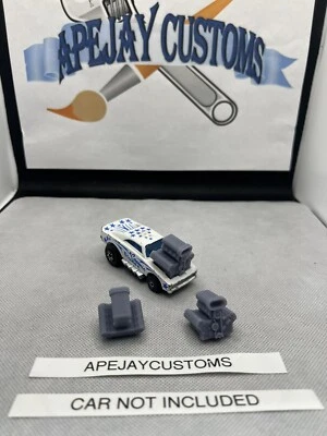 2 engines for Matchbox No 26 Superfast Cosmic Blues Dodge Charger - Image 1 of 4