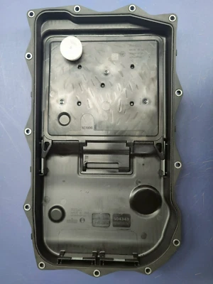 Genuine Jeep Grand Cherokee WK 2014-2020 8 Speed Transmission Oil Pan 52854834AB - Image 1 of 4