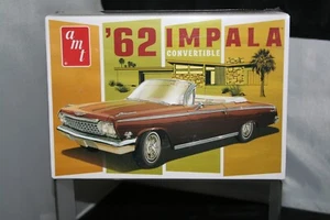 AMT ’62 Impala Convertible Plastikmodellbausatz im Maßstab 1:25 #1355M, ©2024 - Bild 1 von 10